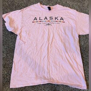 Gildan Light Pink Alaska Tee the last frontier size large preloved